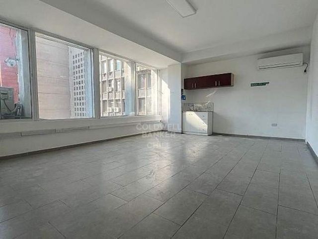 Oficina cercana a Metro Universidad de Chile