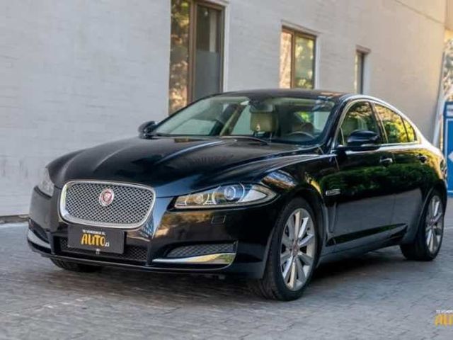Jaguar Xf 2.0 2015