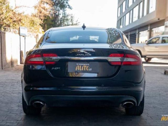Jaguar Xf 2.0 2015