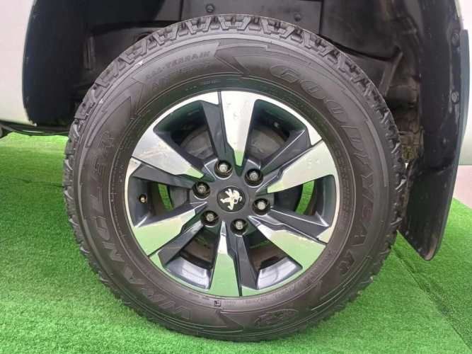 PEUGEOT LANDTREK 2023