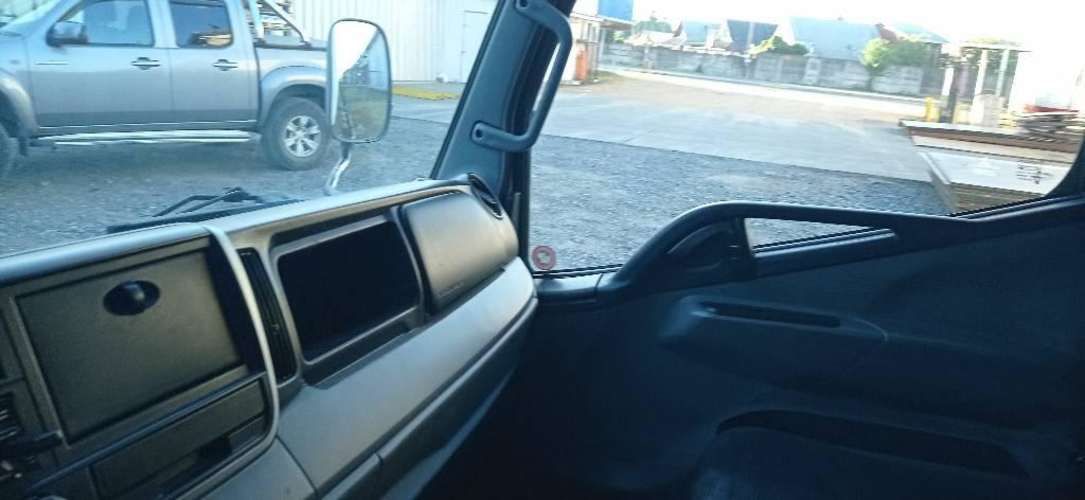 MITSUBISHI FUSO / CON FRIO.