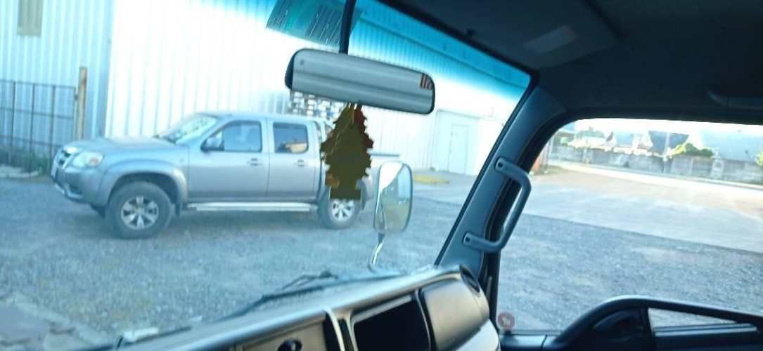 MITSUBISHI FUSO / CON FRIO.