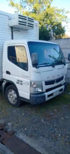 MITSUBISHI FUSO / CON FRIO.
