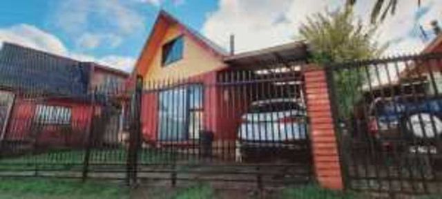 Vendo Casa en Villa El Estanque (121090)