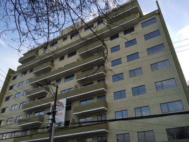 Dueño vende amplio departamento