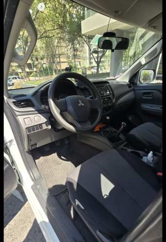 MITSUBISHI L200 2.4L  Work 4x2 