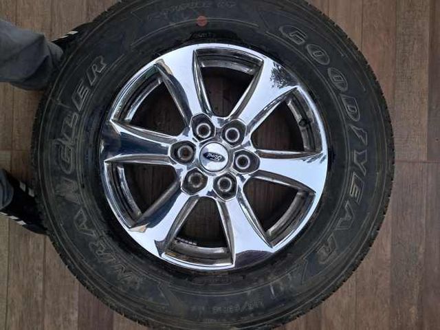 llantas más neumaticos F150  -  estado excelente