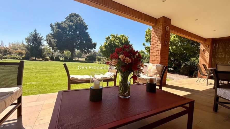 Preciosa casa Las Brisas de Chicureo (121070)