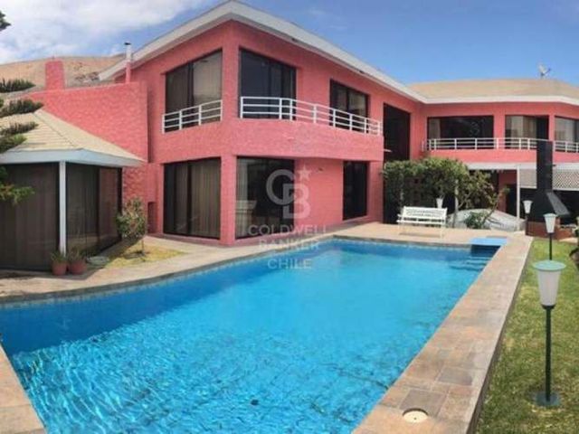 Hermosa Casa Jardines del Sur