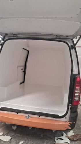 AISLACION TERMICA DE FURGONES