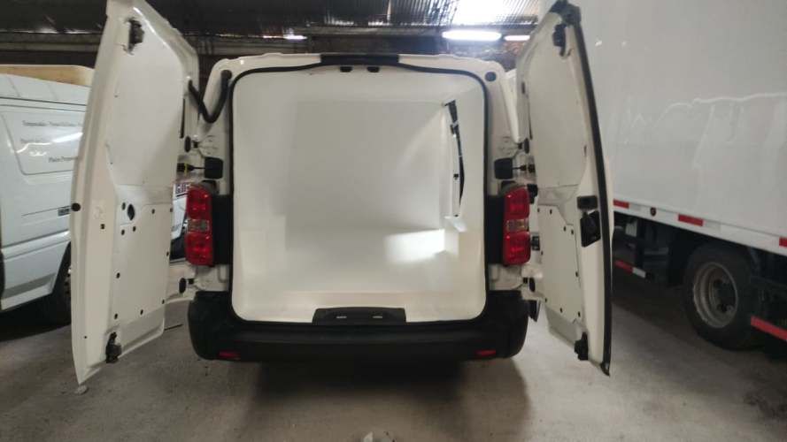 AISLACION TERMICA DE FURGONES