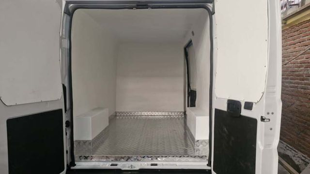 AISLACION TERMICA DE FURGONES