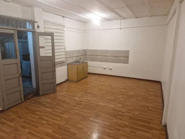 Dependencia interior independiente . Escuela Agricola/ Pedro de Valdivia