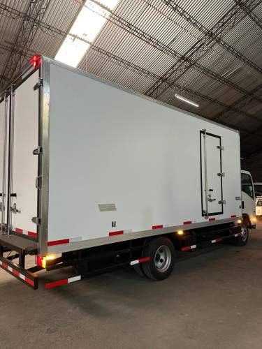 CARROCERIAS TERMICAS DE PANEL COMPLETO