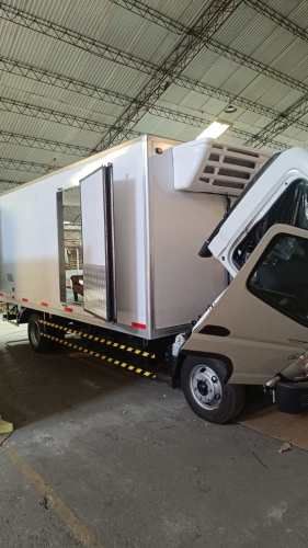 CARROCERIAS TERMICAS DE PANEL COMPLETO