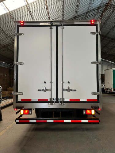 CARROCERIAS TERMICAS DE PANEL COMPLETO