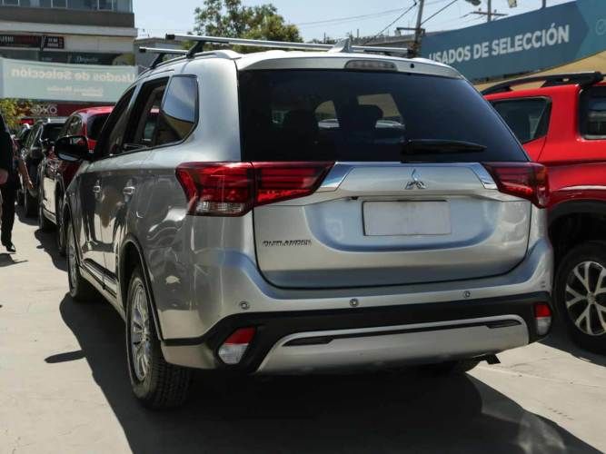 Mitsubishi Outlander 2023 Outlander 2.0 4x2  Aut.