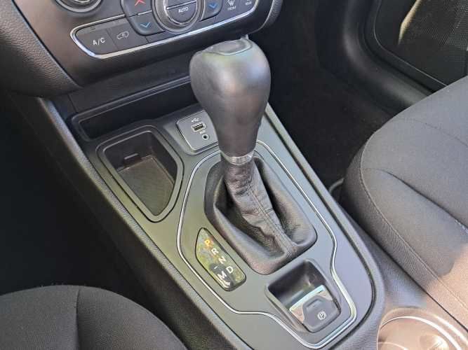 JEEP CHEROKEE LONGITUD FWD 2.4 AUT 2020