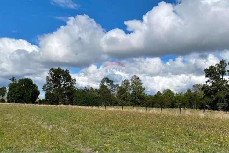 Venta parcela con acceso a rio