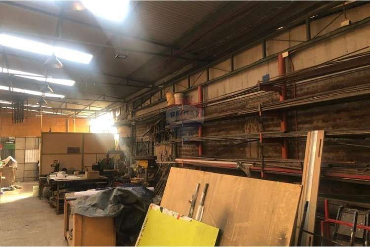 Venta de local industrial en talagante