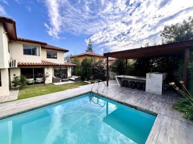 Se vende Casa, Huechuraba, Sector Colegio Pumahue