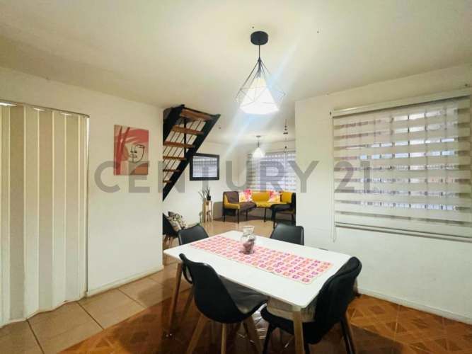 Casa en venta sector Boulevard, Valle Grande Lampa