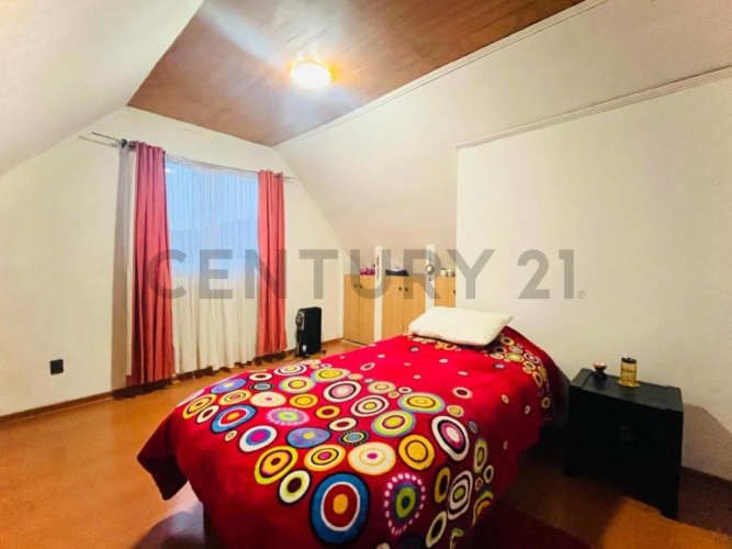 Casa en venta sector Boulevard, Valle Grande Lampa