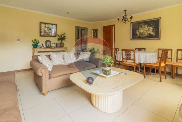 &quot;las condes! amplia y acogedora casa