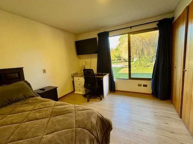 CASA CON QUINCHO Y PISCINA EN CALERA DE TANGO