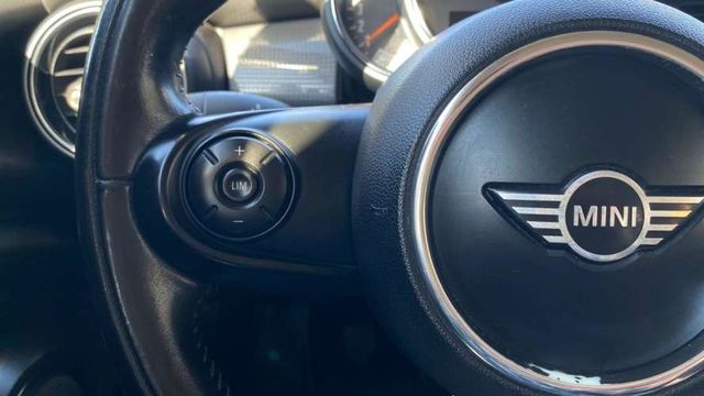 MINI Cooper D HB DOHC 1.5 Diesel MT (2019)