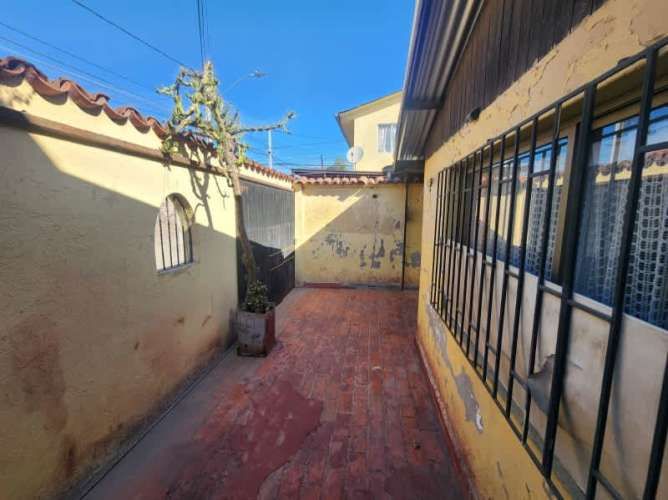 EXCELENTE OPORTUNIDAD DE COMPRAR PROPIEDAD RESTAURACION