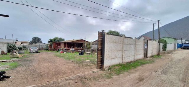 Vende casa y terreno, rinconada el sauce (121258)
