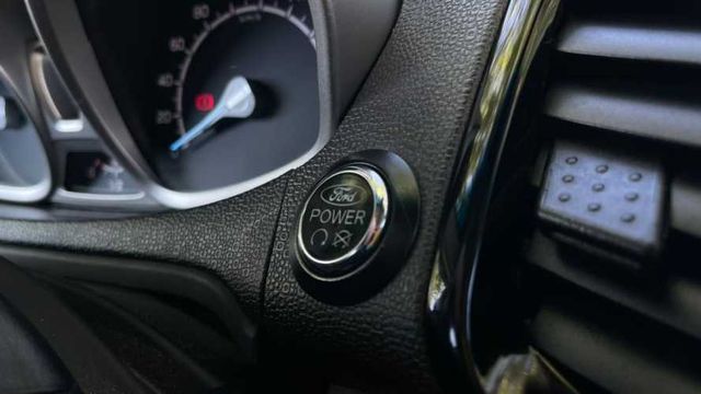 Ford ECOSPORT TITANIUM 2.0 AUT (2017)