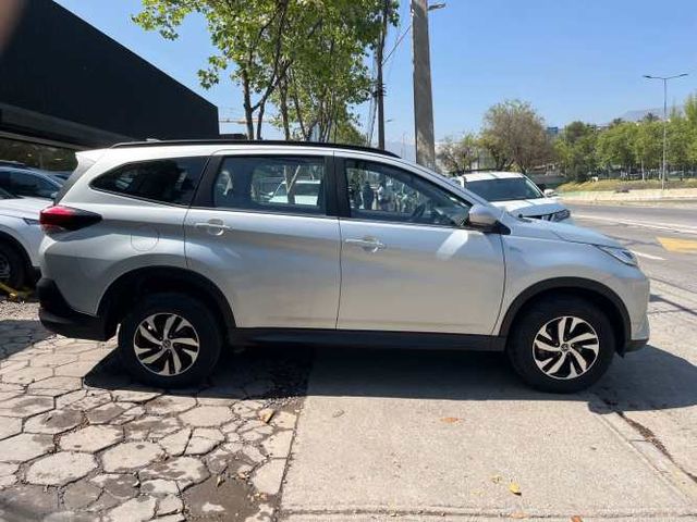 TOYOTA RUSH 1.5 CVT 2024 ÚNICO DUEÑO