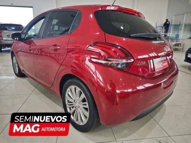 Peugeot 208 2020