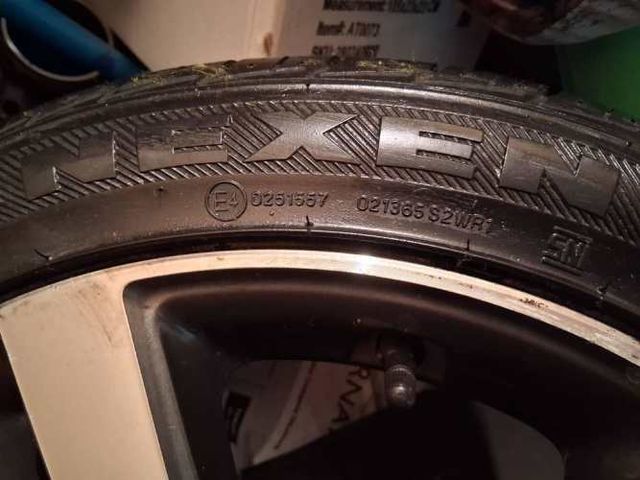 Vendo Llanta con Neumatico $250.000.-