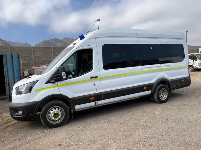 Arriendo Bus Pasajero Ford Transtit Automatico