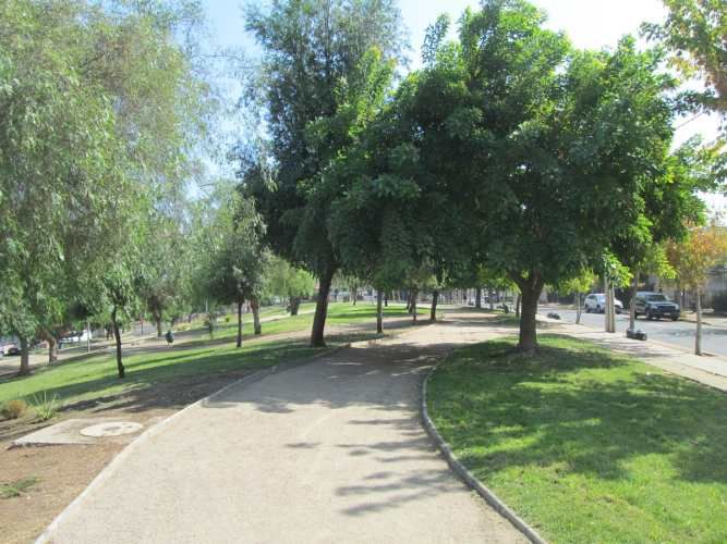 CASA 3D, 2B, con Local Comercial 25 mt2. San Bernardo