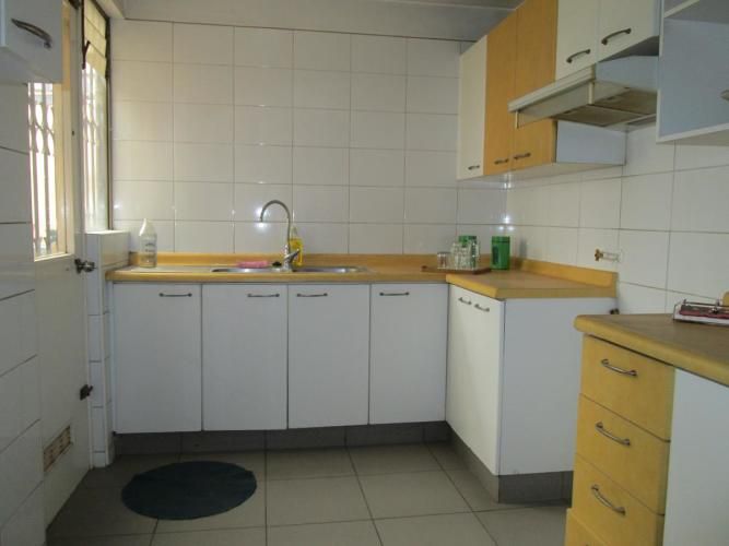 CASA 3D, 2B, con Local Comercial 25 mt2. San Bernardo