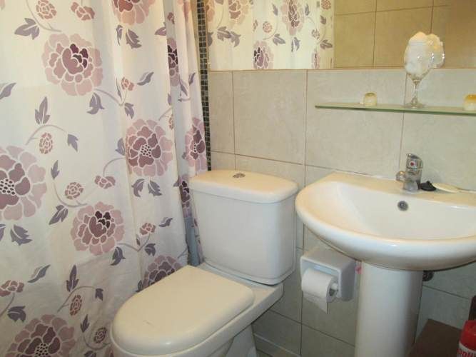 CASA 3D, 2B, con Local Comercial 25 mt2. San Bernardo