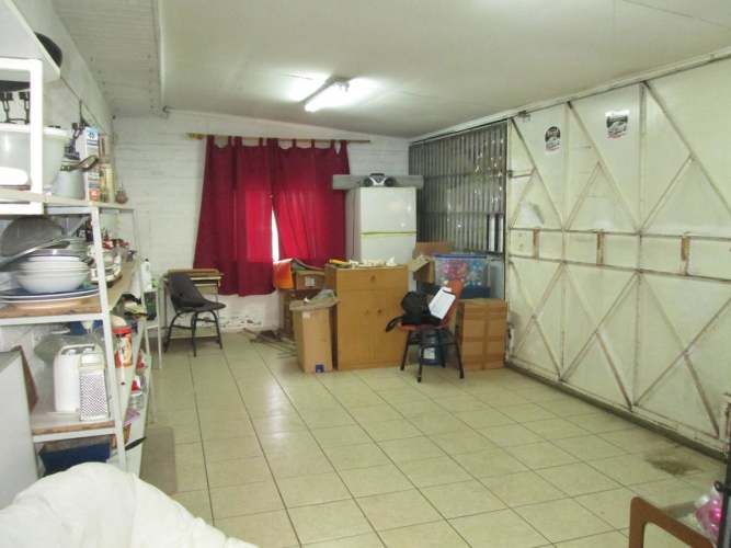 CASA 3D, 2B, con Local Comercial 25 mt2. San Bernardo