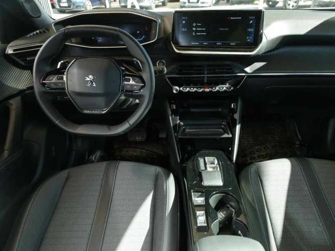 Peugeot 2008 2024 2008 Allure Pack Puretech 130 Eat8