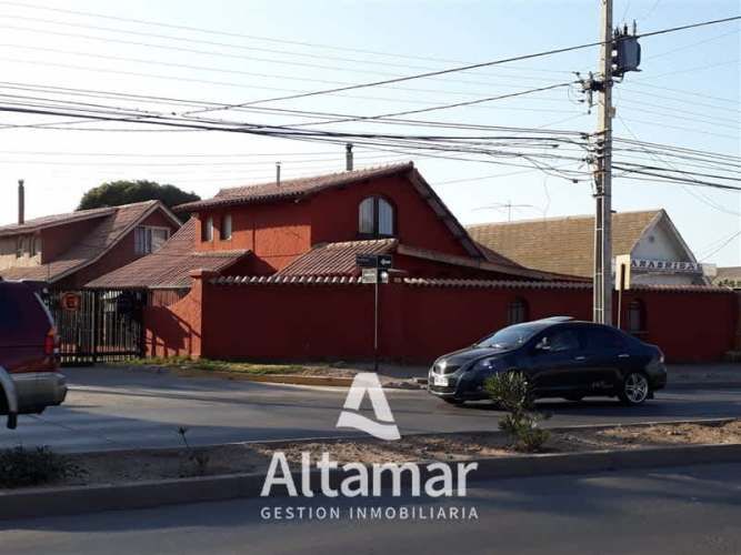 LOCAL COMERCIAL Balmaceda Paradero 10