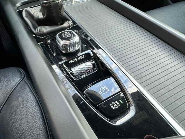 VOLVO XC60 D4 AWD 2.0 TURBO DIESEL 2020