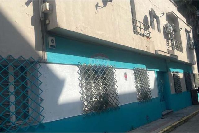 Oficina en providencia a precio de remate.