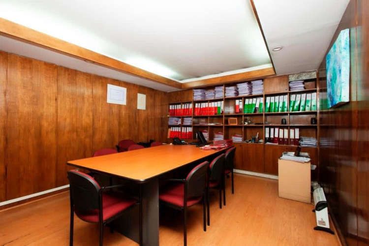 OTROS Entre Agustinas y Merced