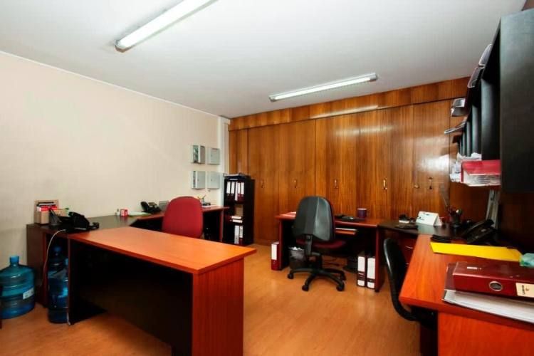 OTROS Entre Agustinas y Merced