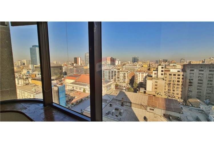 Amplia oficina planta libre, gran ubicación! metro