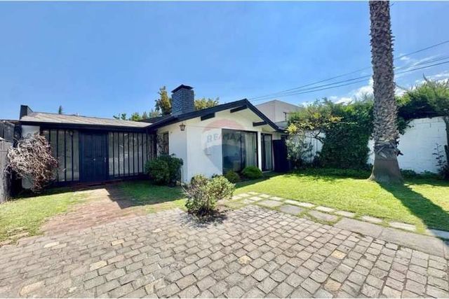 Pasaje cerrado, 4d/2b, sscc manquehue