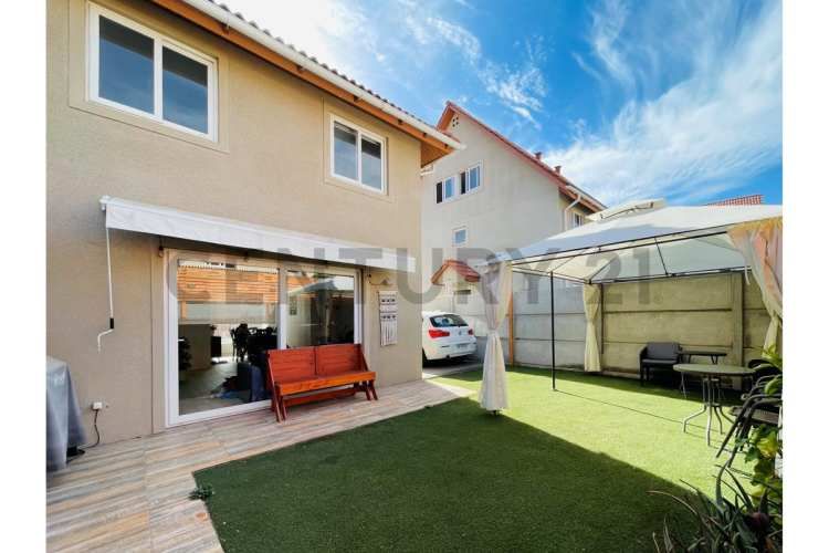 Casa en venta Barrio Torcazas Valle Grande Lampa